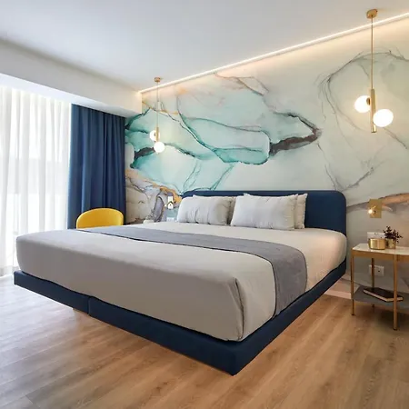 מלון Riva Palace