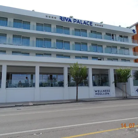 Riva Palace ホテル 4*
