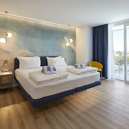 Riva Palace Отель 4*