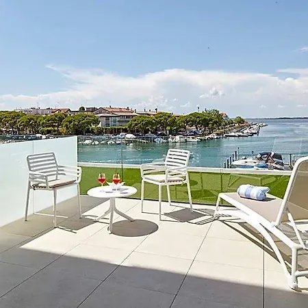Отель Riva Palace 4*