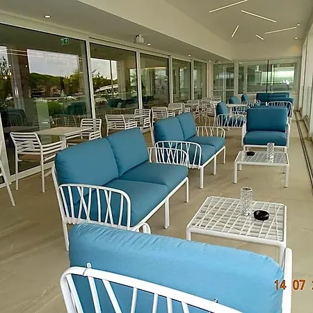 Riva Palace Отель Градо
