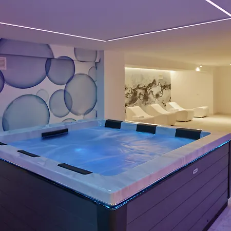 Riva Palace 4*