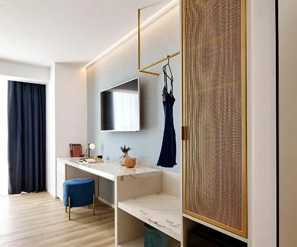 Riva Palace Hotel 4*