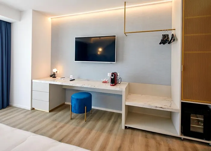 Hotel Riva Palace 4*