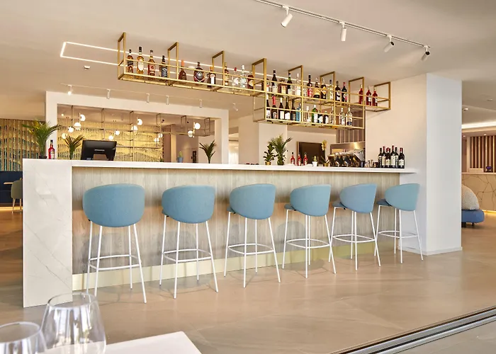 Riva Palace Градо